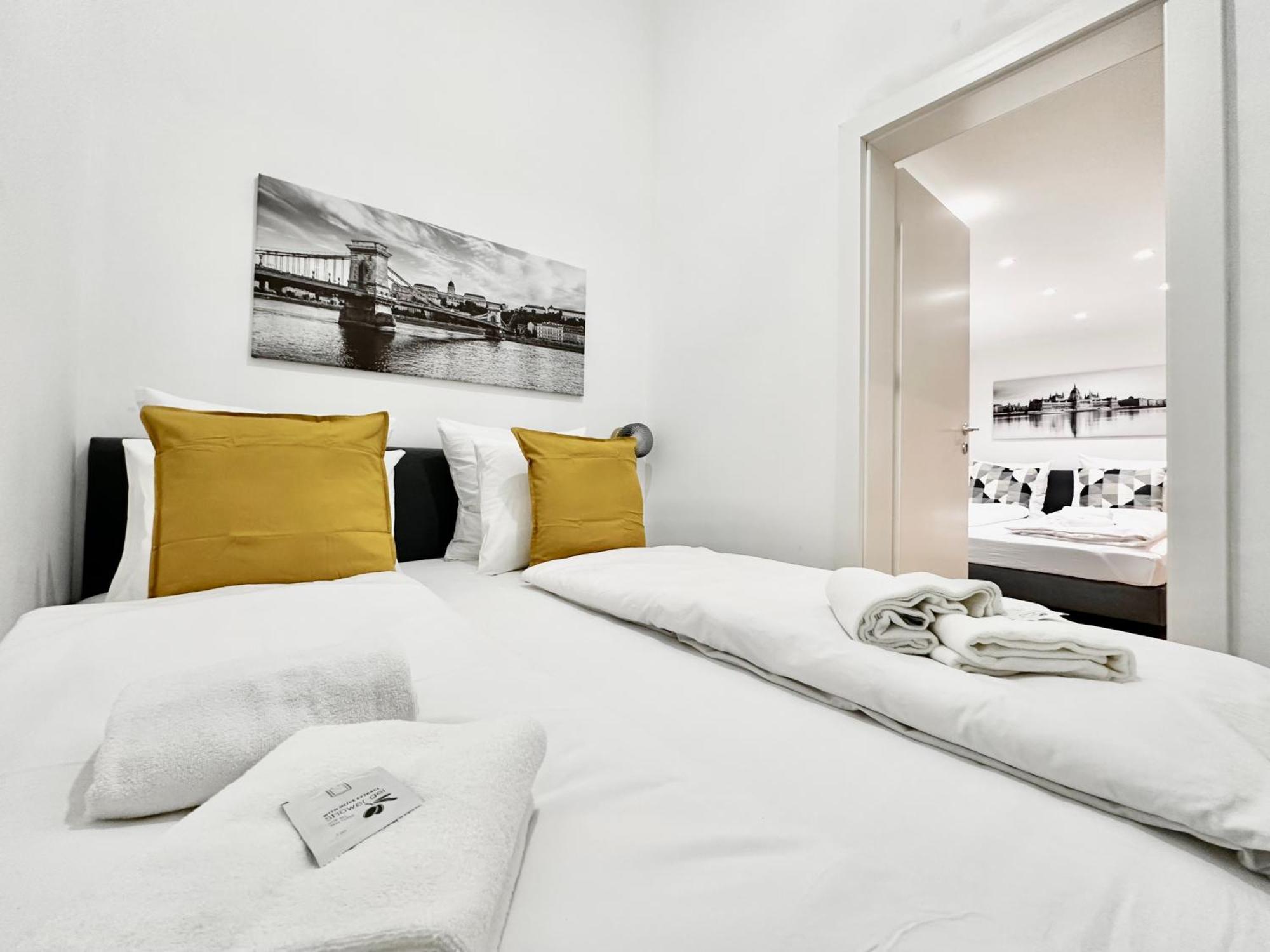 Premium Apartment By Hi5- Brody Street Budapest Eksteriør billede