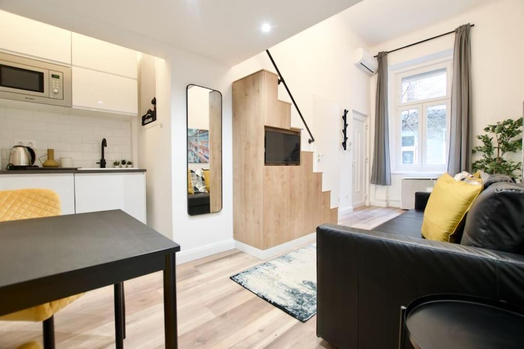 Premium Apartment By Hi5- Brody Street Budapest Eksteriør billede